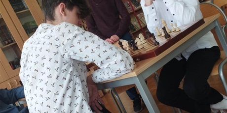 Powiększ grafikę: 1-szkolny-turniej-szachowy-437496.jpg