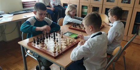 Powiększ grafikę: 1-szkolny-turniej-szachowy-437504.jpg