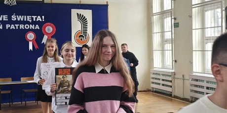 Powiększ grafikę: apel-z-okazji-majowych-swiat-692582.jpg