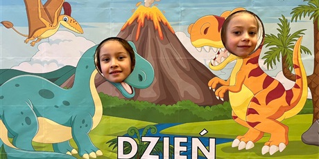 Powiększ grafikę: dzien-dinozaura-420917.jpg