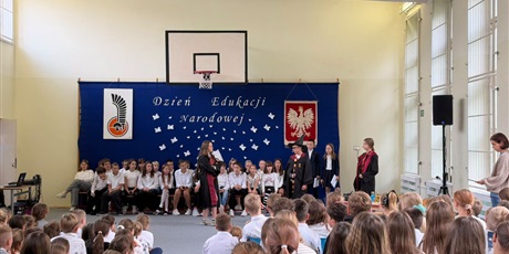 Powiększ grafikę: dzien-edukacji-narodowej-716999.jpg