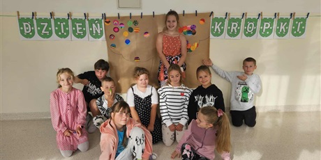 Powiększ grafikę: dzien-kropki-638768.jpg
