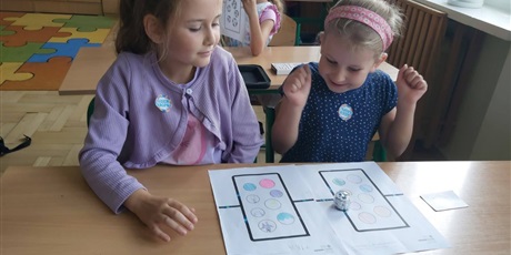 Powiększ grafikę: dzien-kropki-638770.jpg