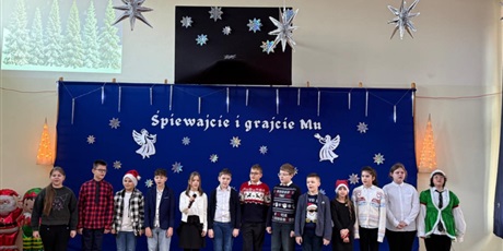 Powiększ grafikę: koncert-koled-i-wigilie-klasowe-668188.jpg