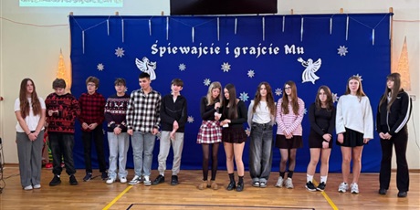 Powiększ grafikę: koncert-koled-i-wigilie-klasowe-668189.jpg