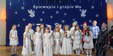 Powiększ grafikę: koncert-swiateczny-664998.jpg