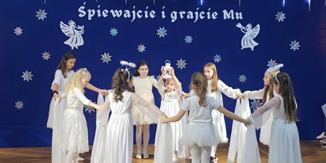Powiększ grafikę: koncert-swiateczny-664999.jpg
