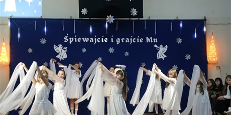 Powiększ grafikę: koncert-swiateczny-665005.jpg