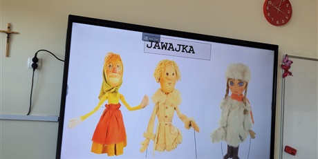 Powiększ grafikę: Prezentacja dotycząca zagadnień związanych z teatrem.