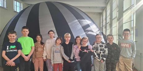 Mobilne Planetarium w szkole