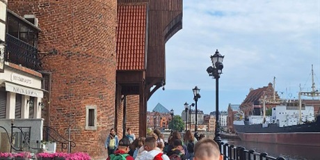 Powiększ grafikę: spacer-edukacyjny-698232.jpg