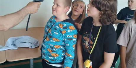 Powiększ grafikę: spotkanie-z-elektrykiem-627629.jpg
