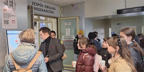 Powiększ grafikę: Uczniowie w Urzędzie Miasta Gdańska.