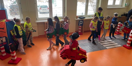 Powiększ grafikę: spotkanie-ze-straza-miejska-672916.jpg