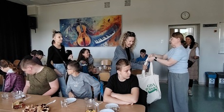 Powiększ grafikę: wspoludzial-w-realizacji-projektu-go-to-gdynia-wlaczeni-w-wolontariat-714922.jpg