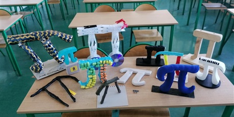 Powiększ grafikę: Wykonane symbole liczby pi