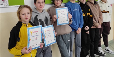 Powiększ grafikę: wyniki-szkolnego-turnieju-gry-w-abalone-672157.jpg