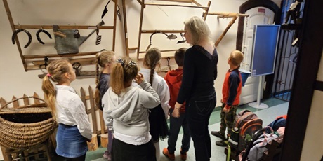 Powiększ grafikę: zajecia-edukacyjne-w-pomorskiej-bibliotece-pedagogicznej-617819.jpg