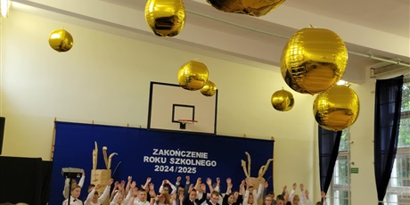 Powiększ grafikę: zakonczenie-roku-szkolnego-2024-2025-631462.jpg