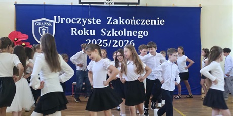 Powiększ grafikę: zakonczenie-roku-szkolnego-2025-26-706220.jpg