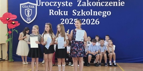 Powiększ grafikę: zakonczenie-roku-szkolnego-2025-26-706231.jpg