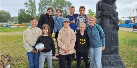 Powiększ grafikę: zielona-szkola-kl-2a-i-3b-625938.jpg
