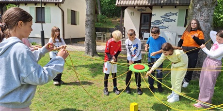 Powiększ grafikę: zielona-szkola-kl-2a-i-3b-625942.jpg